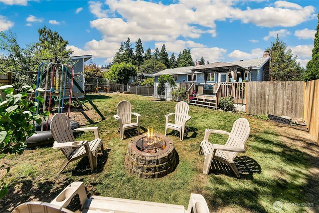 310 Pine Street, Edmonds, WA 98020