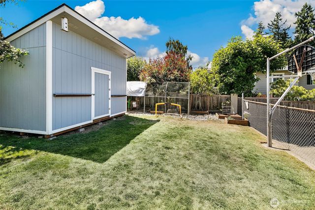 310 Pine Street, Edmonds, WA 98020