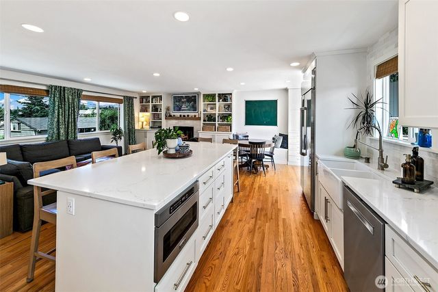 310 Pine Street, Edmonds, WA 98020