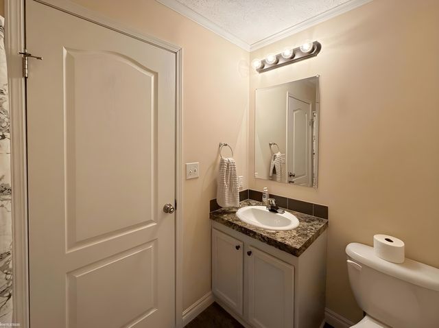 50214 Ambleside Court, Shelby, MI 48315