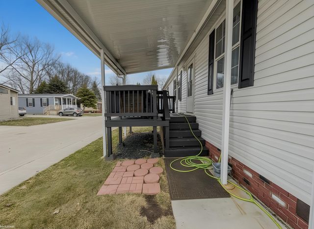 50214 Ambleside Court, Shelby, MI 48315