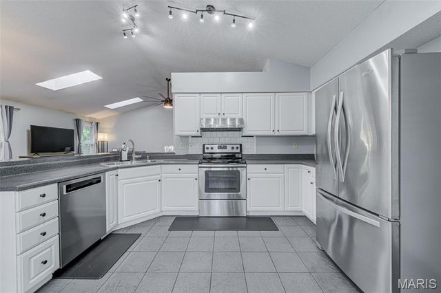 42 Arborshadow Court, St Peters, MO 63376