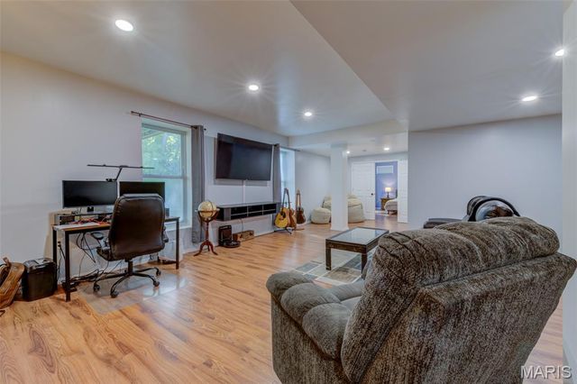 42 Arborshadow Court, St Peters, MO 63376