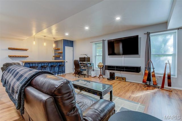 42 Arborshadow Court, St Peters, MO 63376