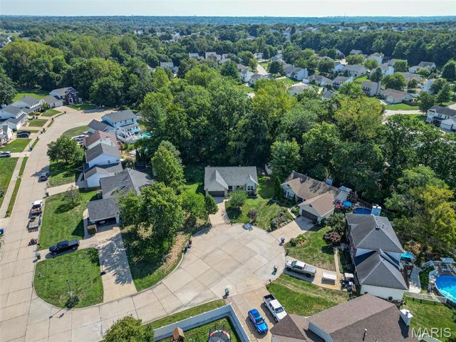42 Arborshadow Court, St Peters, MO 63376