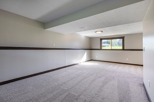 5897 Woodrose Court SE, Rochester, MN 55904