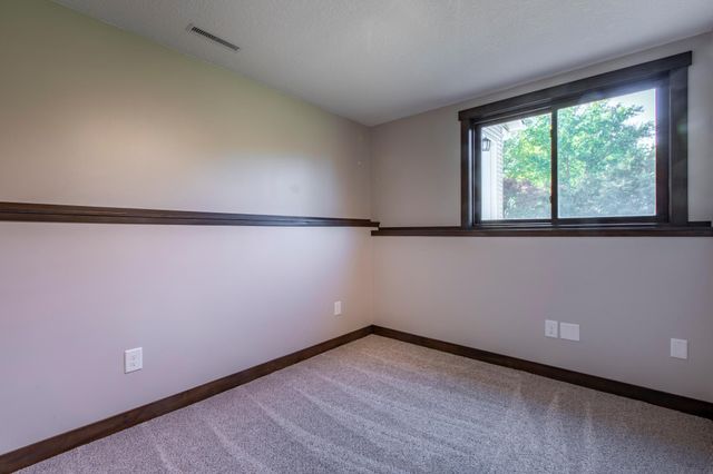 5897 Woodrose Court SE, Rochester, MN 55904