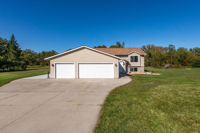 5897 Woodrose Court SE, Rochester, MN 55904