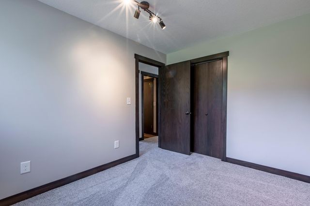 5897 Woodrose Court SE, Rochester, MN 55904