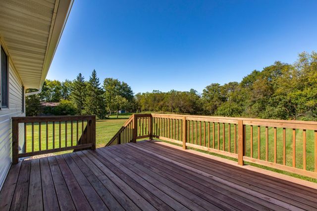 5897 Woodrose Court SE, Rochester, MN 55904