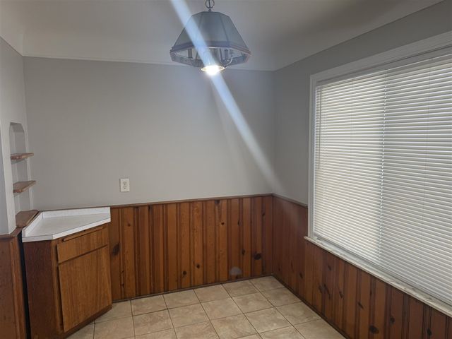 21004 Syracuse Avenue, Warren, MI 48091