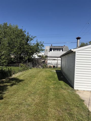 21004 Syracuse Avenue, Warren, MI 48091
