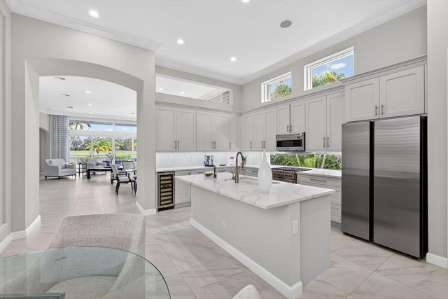 131 Porto Vecchio Way, Palm Beach Gardens, FL 33418