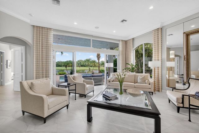 131 Porto Vecchio Way, Palm Beach Gardens, FL 33418