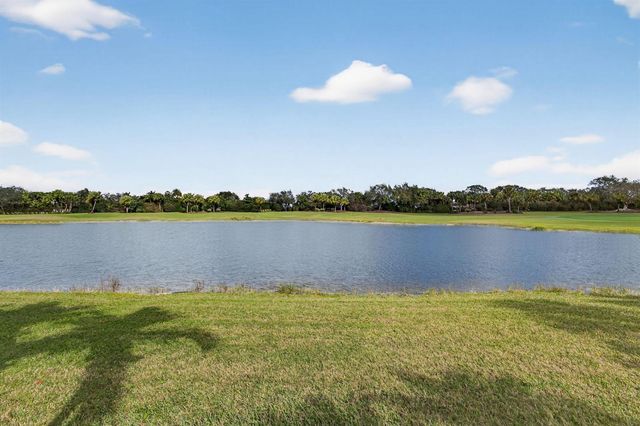131 Porto Vecchio Way, Palm Beach Gardens, FL 33418