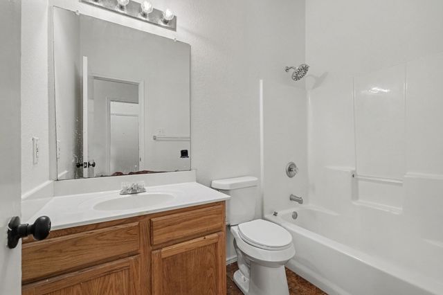 7315 Marsland Lane, Arlington, TX 76001