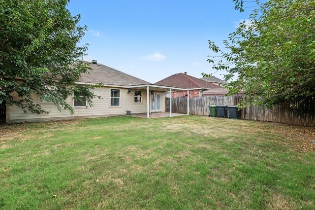 7315 Marsland Lane, Arlington, TX 76001