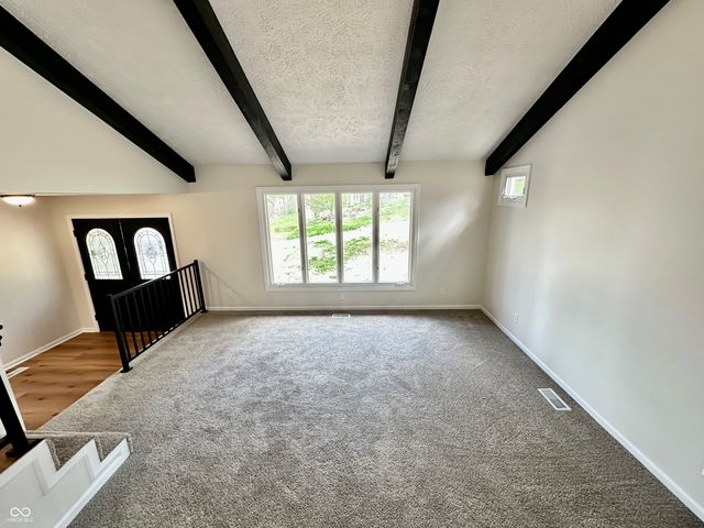 1510 W Shore Loop, Martinsville, IN 46151