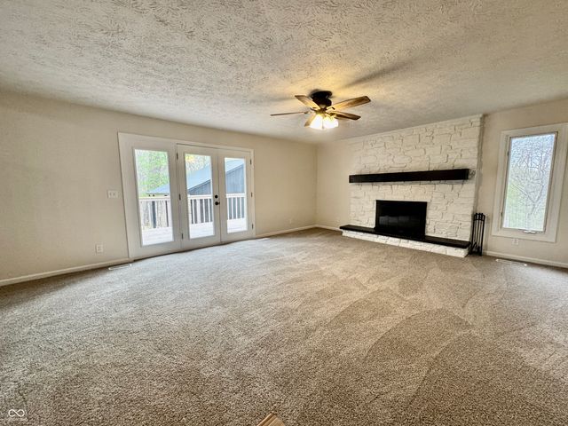 1510 W Shore Loop, Martinsville, IN 46151