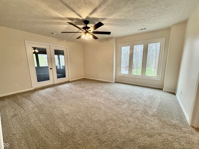 1510 W Shore Loop, Martinsville, IN 46151