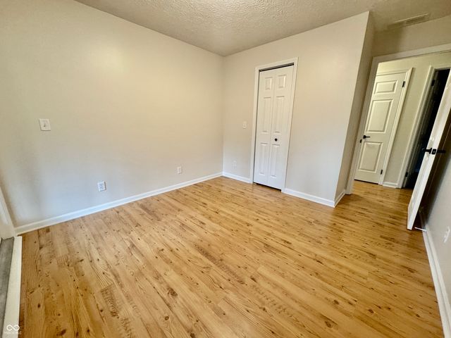 1510 W Shore Loop, Martinsville, IN 46151