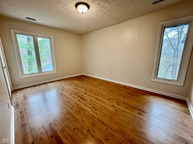 1510 W Shore Loop, Martinsville, IN 46151
