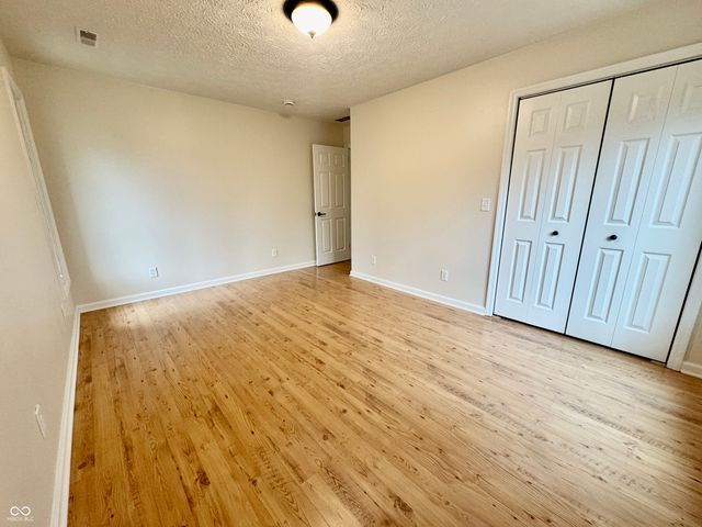 1510 W Shore Loop, Martinsville, IN 46151