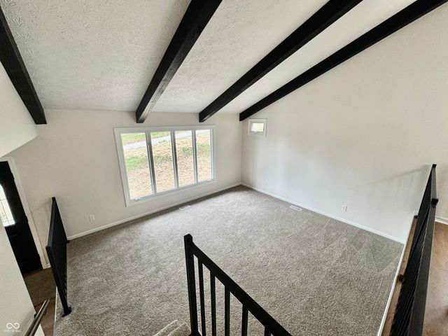 1510 W Shore Loop, Martinsville, IN 46151