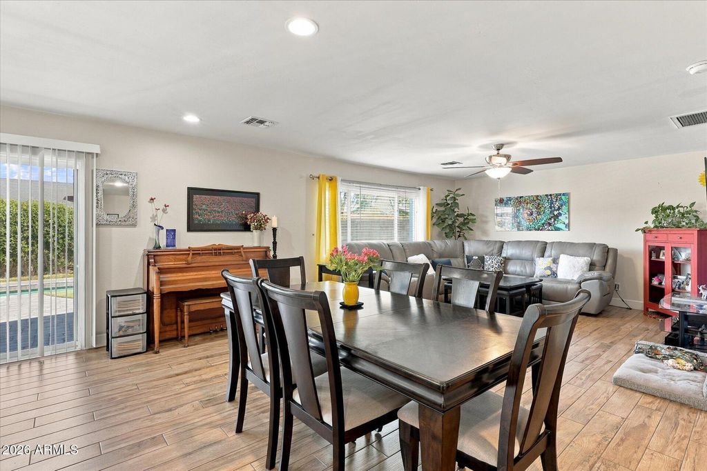8214 E BUENA TERRA Way, Scottsdale, AZ 85250 — photo 5