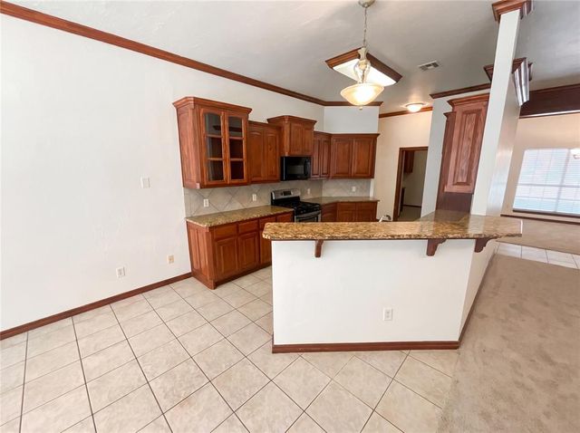 13808 S Robinson Avenue, Oklahoma City, OK 73170