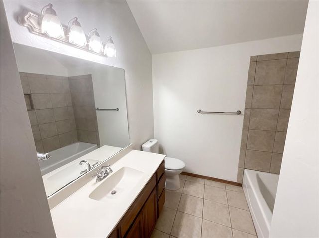 13808 S Robinson Avenue, Oklahoma City, OK 73170