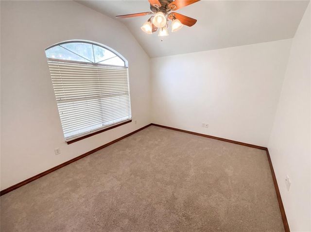 13808 S Robinson Avenue, Oklahoma City, OK 73170