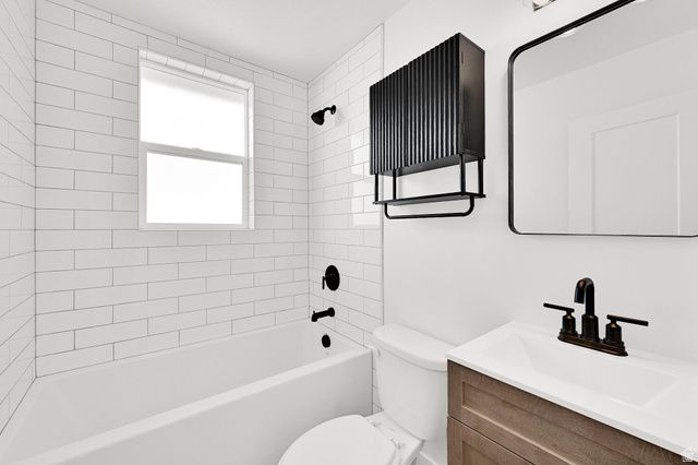 3831 S ORCHARD AVE, South Ogden, UT 84403