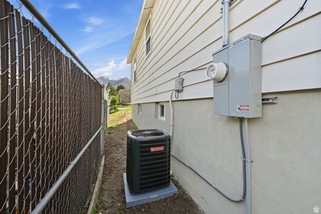 3831 S ORCHARD AVE, South Ogden, UT 84403