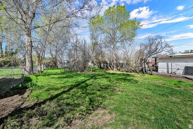 3831 S ORCHARD AVE, South Ogden, UT 84403