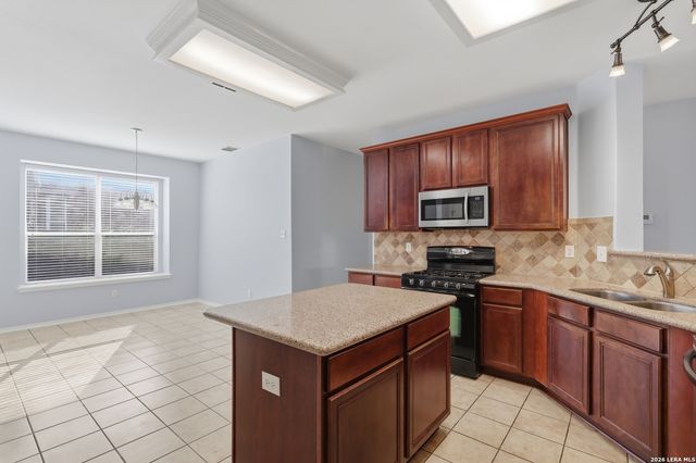 15107 S Wingheart, San Antonio, TX 78253