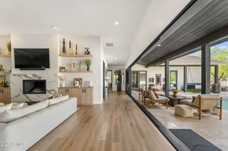 8002 N IRONWOOD Drive, Paradise Valley, AZ 85253