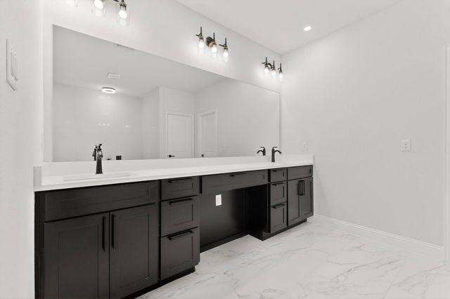 404 Luzon Street, Tool, TX 75143