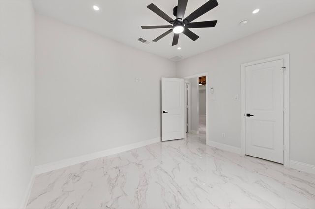 404 Luzon Street, Tool, TX 75143