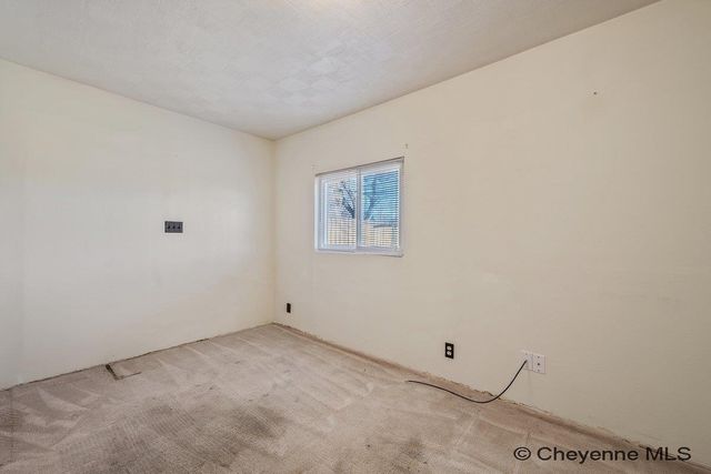 821 STEVENS DR, Cheyenne, WY 82001