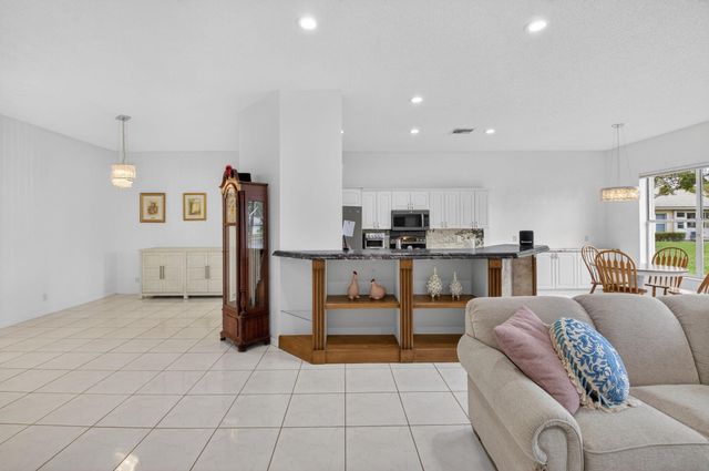 7823 Rockford Road, Boynton Beach, FL 33472