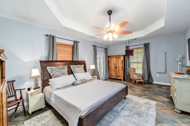 207 Ouiski Bayou Drive, Houma, LA 70360