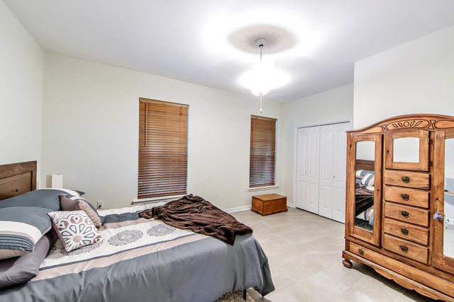 207 Ouiski Bayou Drive, Houma, LA 70360
