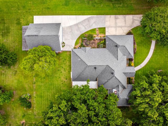 207 Ouiski Bayou Drive, Houma, LA 70360