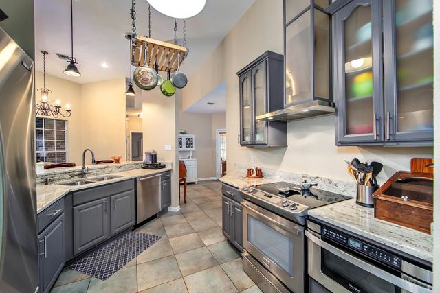 207 Ouiski Bayou Drive, Houma, LA 70360