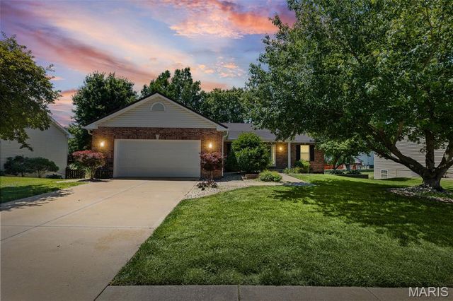 137 Egret Court, Belleville, IL 62223