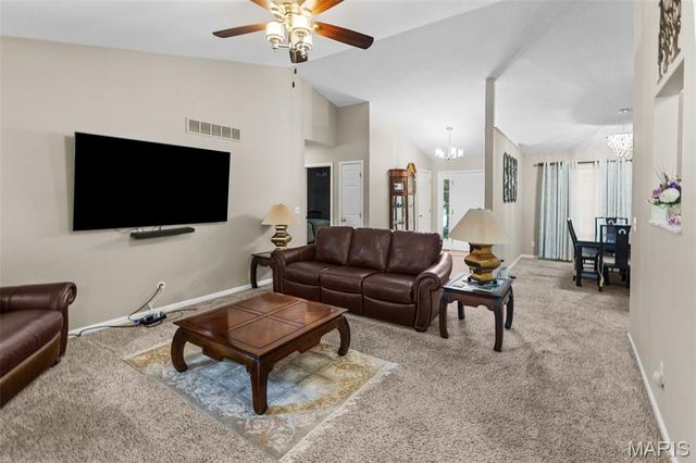 137 Egret Court, Belleville, IL 62223