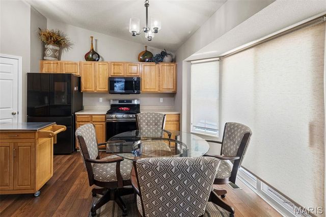 137 Egret Court, Belleville, IL 62223