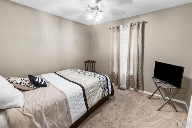 137 Egret Court, Belleville, IL 62223