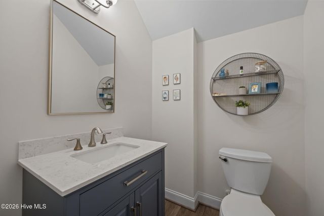 35 W Cloverfield Lane, Hampstead, NC 28443